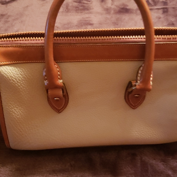 Purse - Picture 3 of 4